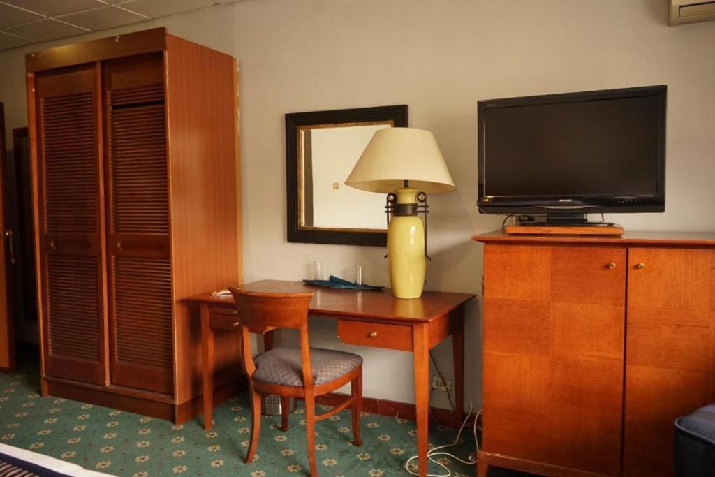Conord Hotel Amman Bagian luar foto