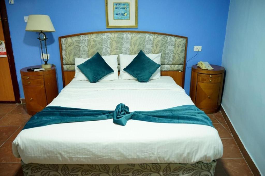 Conord Hotel Amman Bagian luar foto